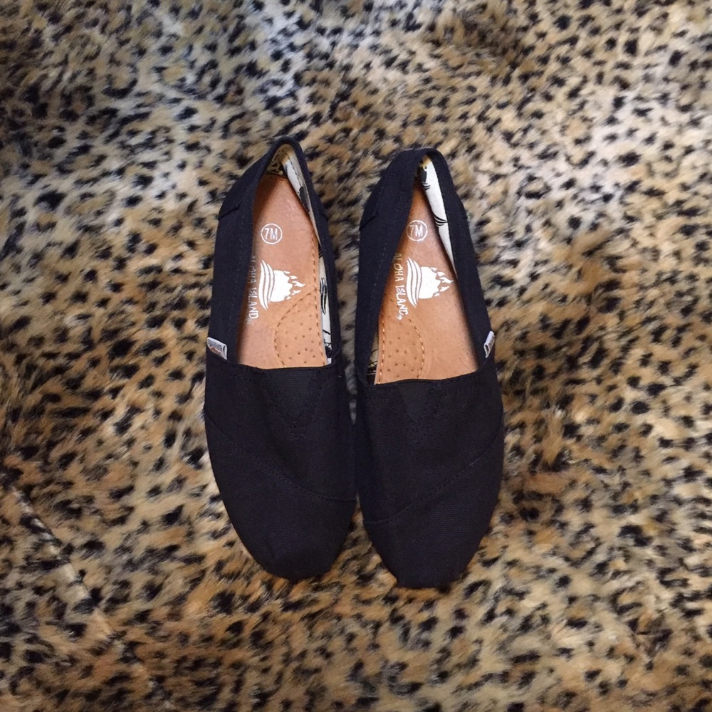Black Canvas Shoes