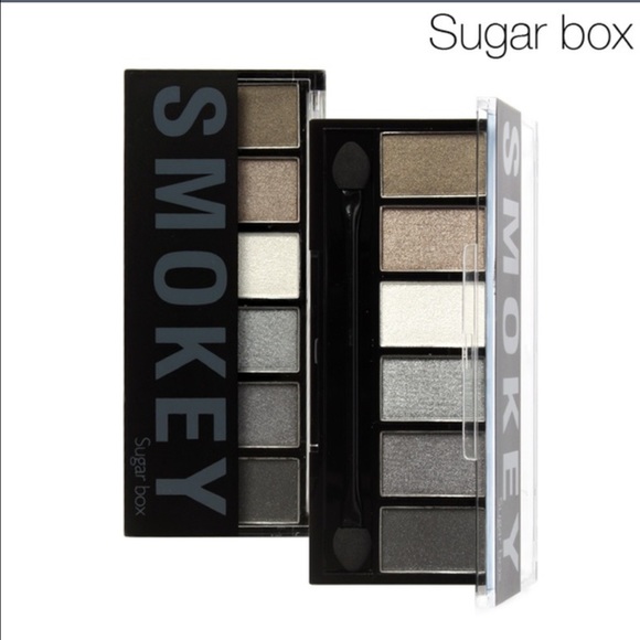 Other - 💜💜 SALE 💜💜........EYESHADOW