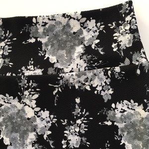 LuLaRoe Cassie Skirt LARGE!! New, without Tags!!