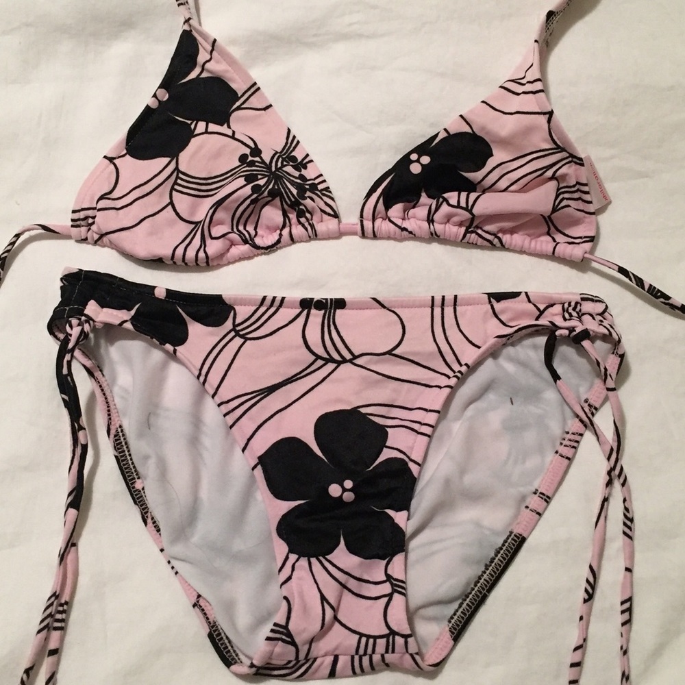🚫SOLD🚫Xhilaration Bikini size medium - Picture 1 of 2
