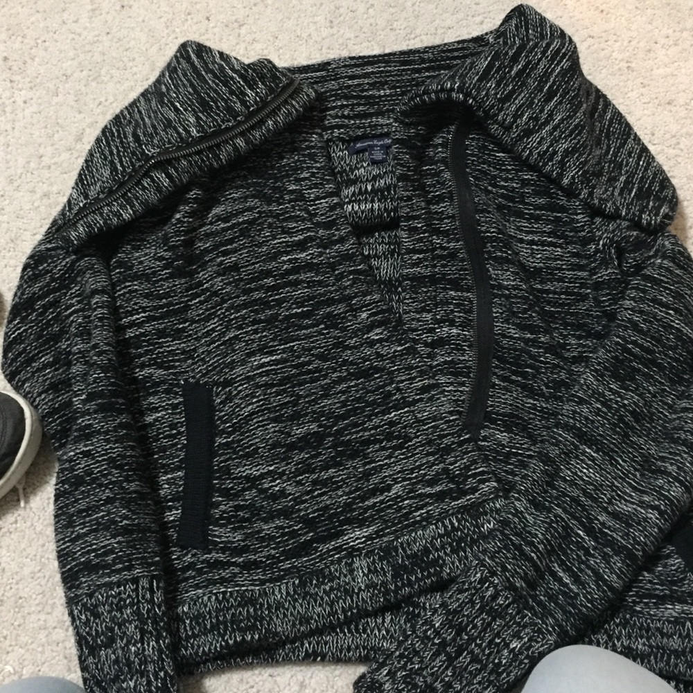 Zip up American eagle sweater
