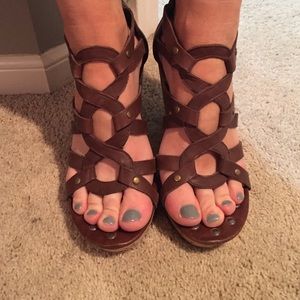 Dolce Vita brown wedges