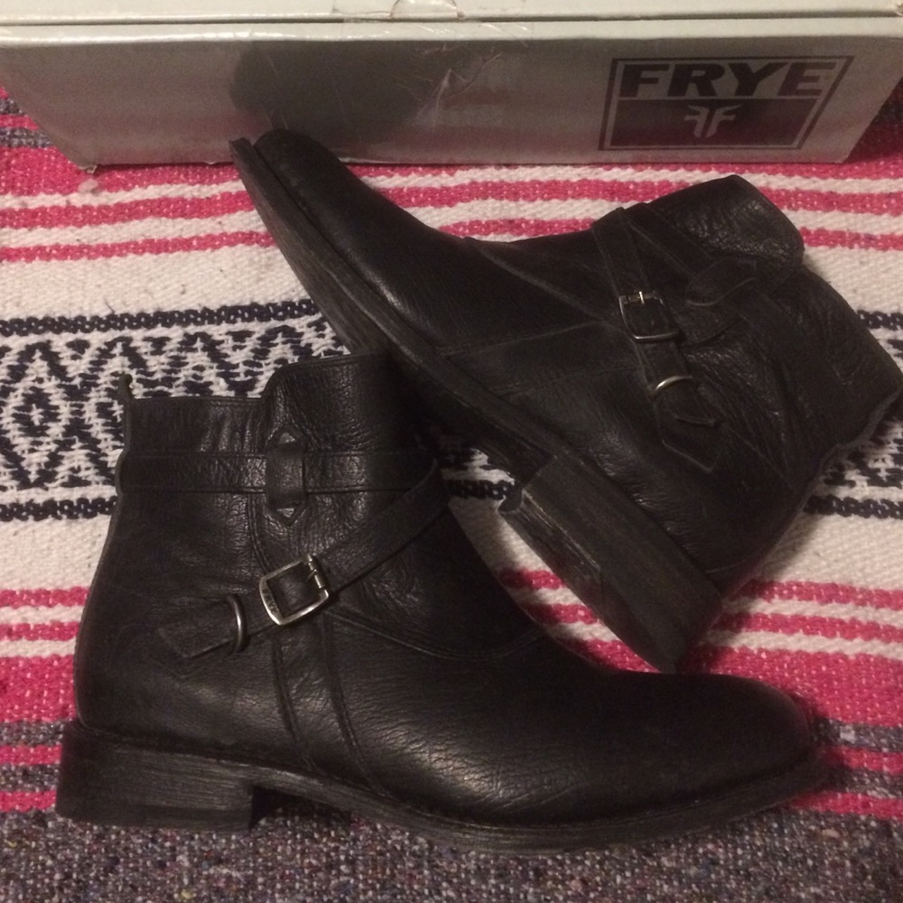 Frye Jayden Cross Strap Booties