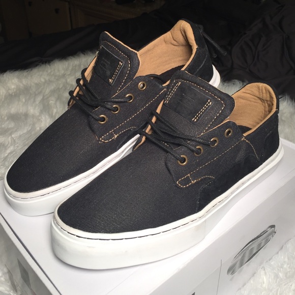 Eighty- Men’s Low Top Sneaker - Picture 2 of 4