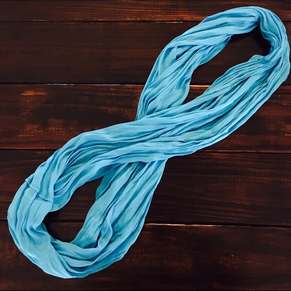 Infinity Scarf - Picture 2 of 3