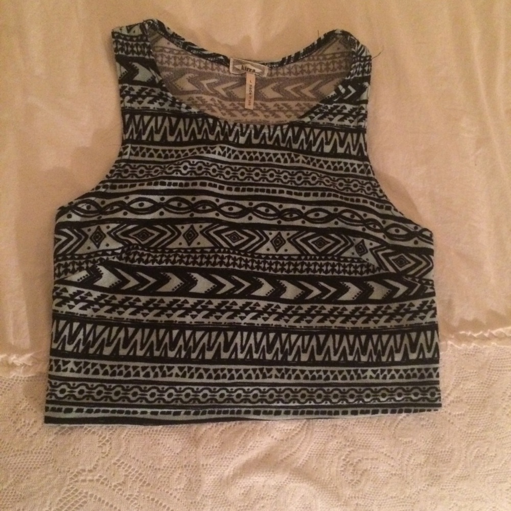 Crop top size Large EUC