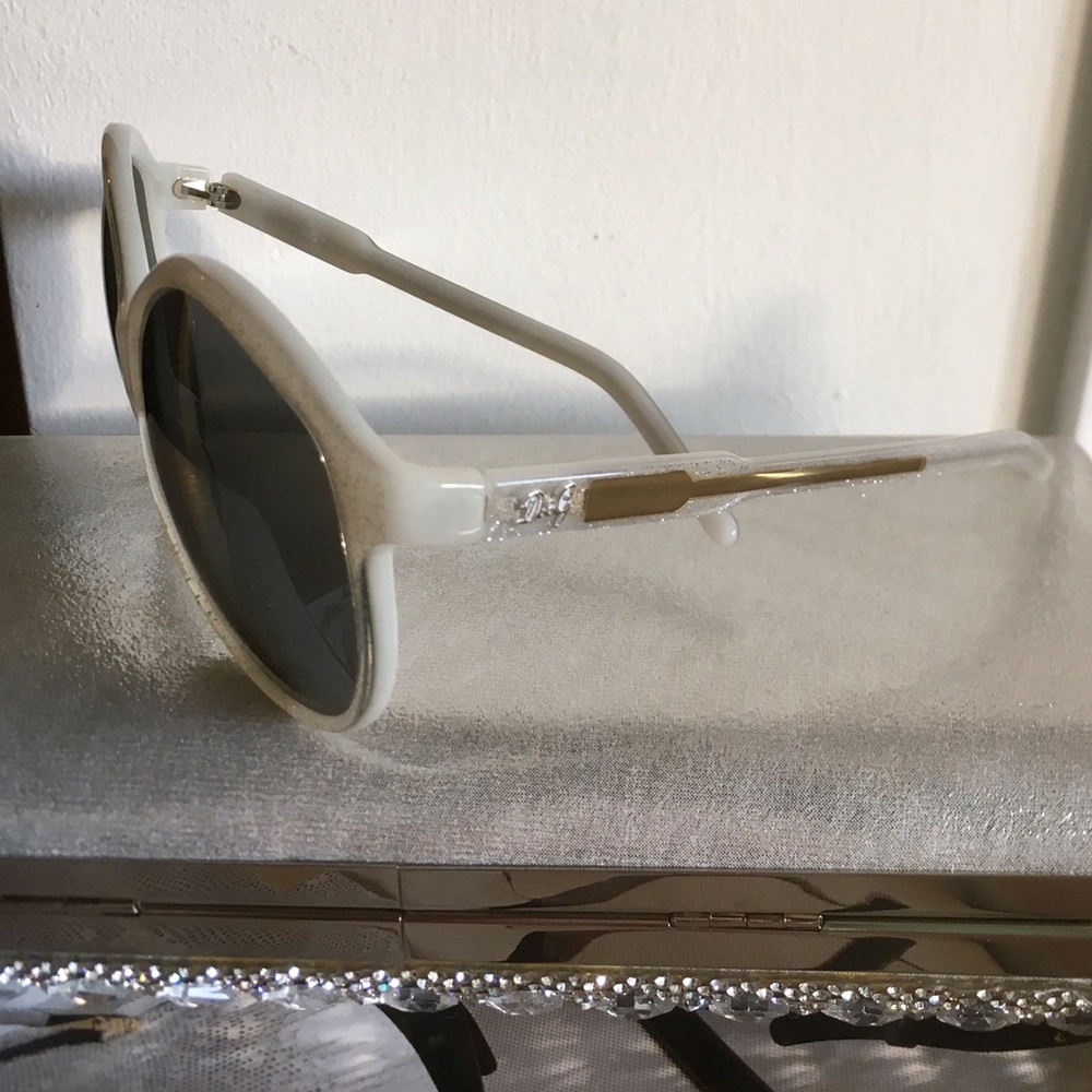 💜Host Pick💜NWOT D&G Authentic Sunglasses - Picture 2 of 4