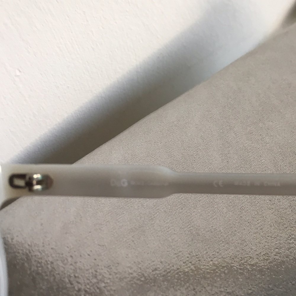 💜Host Pick💜NWOT D&G Authentic Sunglasses - Picture 3 of 4