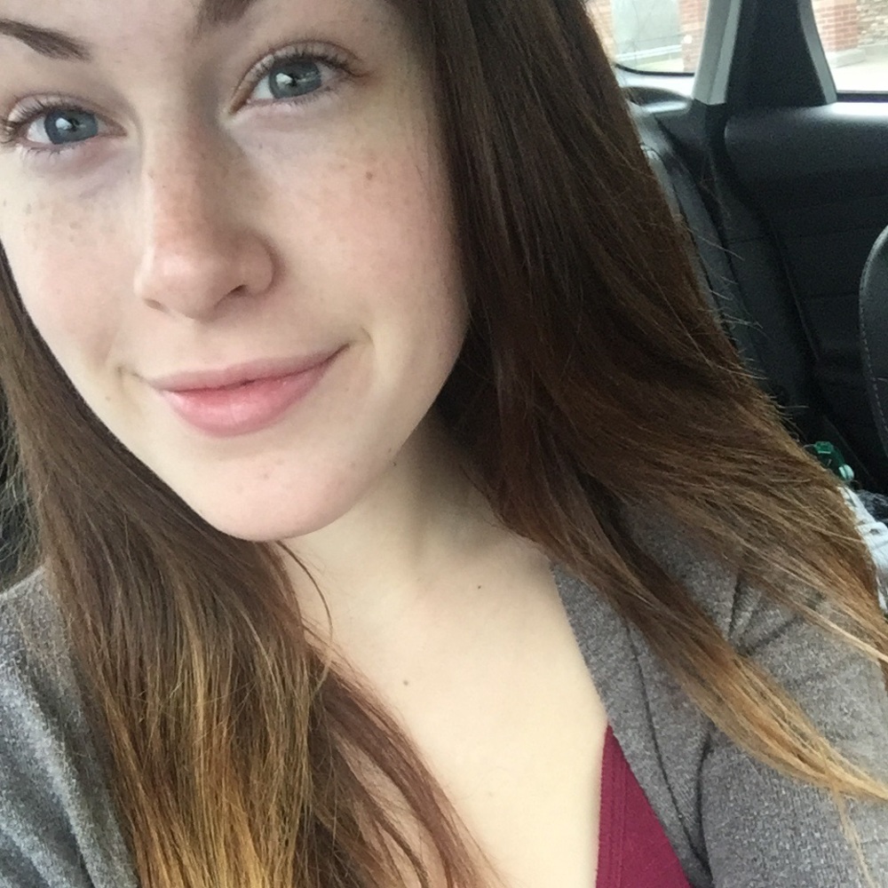Meet your Posher, Emily