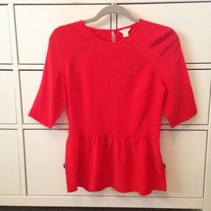Red Fossil Peplum Top w/ Keyhole Back 🌺