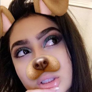 Meet your Posher, Miriam