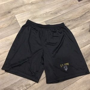 Men's Size XL Army Shorts, Size XL