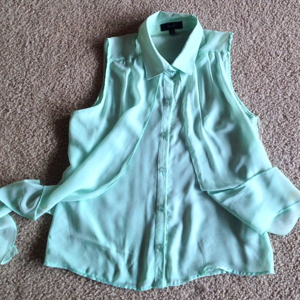 Love J Baby Blue top