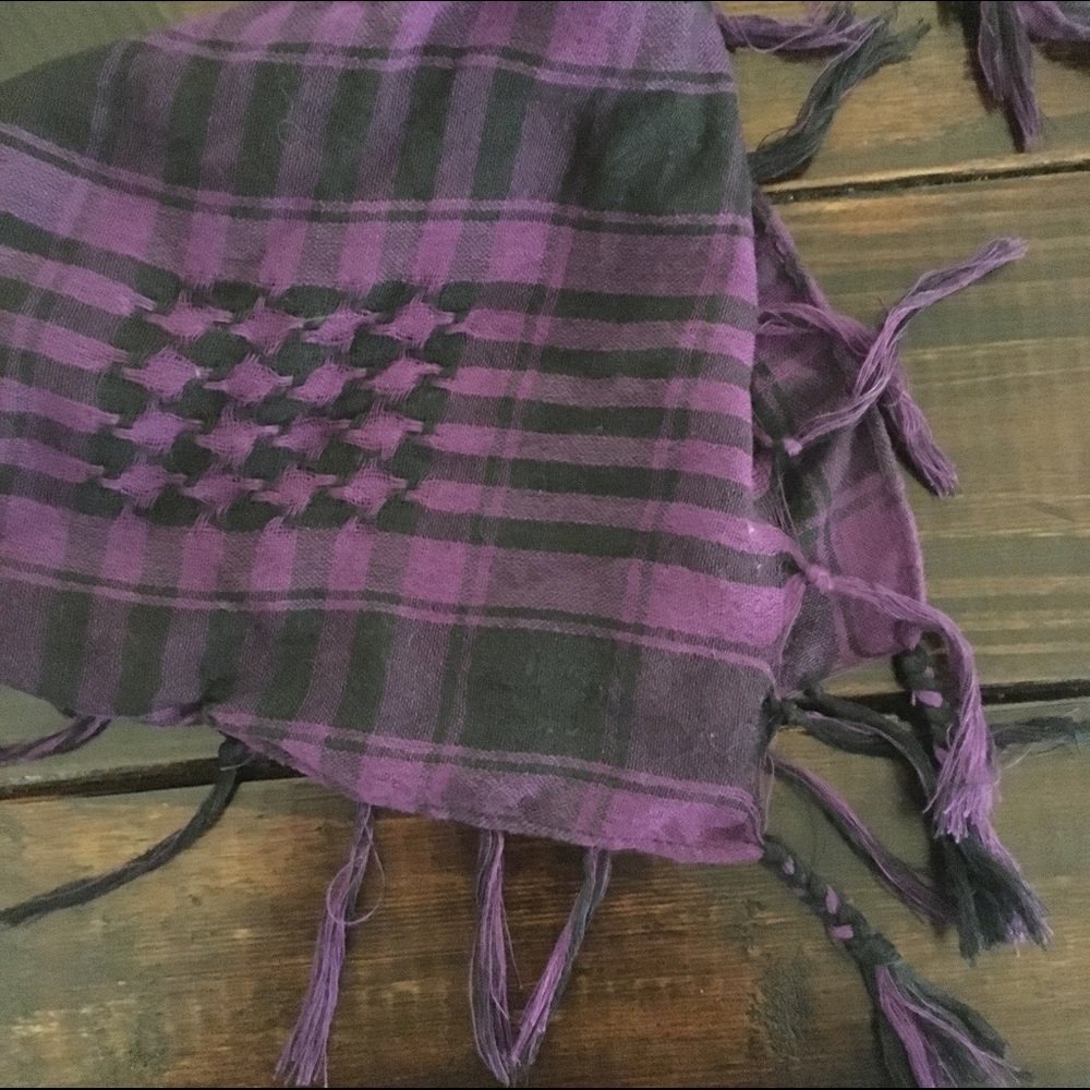 Scarf - Picture 3 of 3