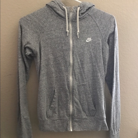 Nike Sweaters - Nike lightweight sweatshirt