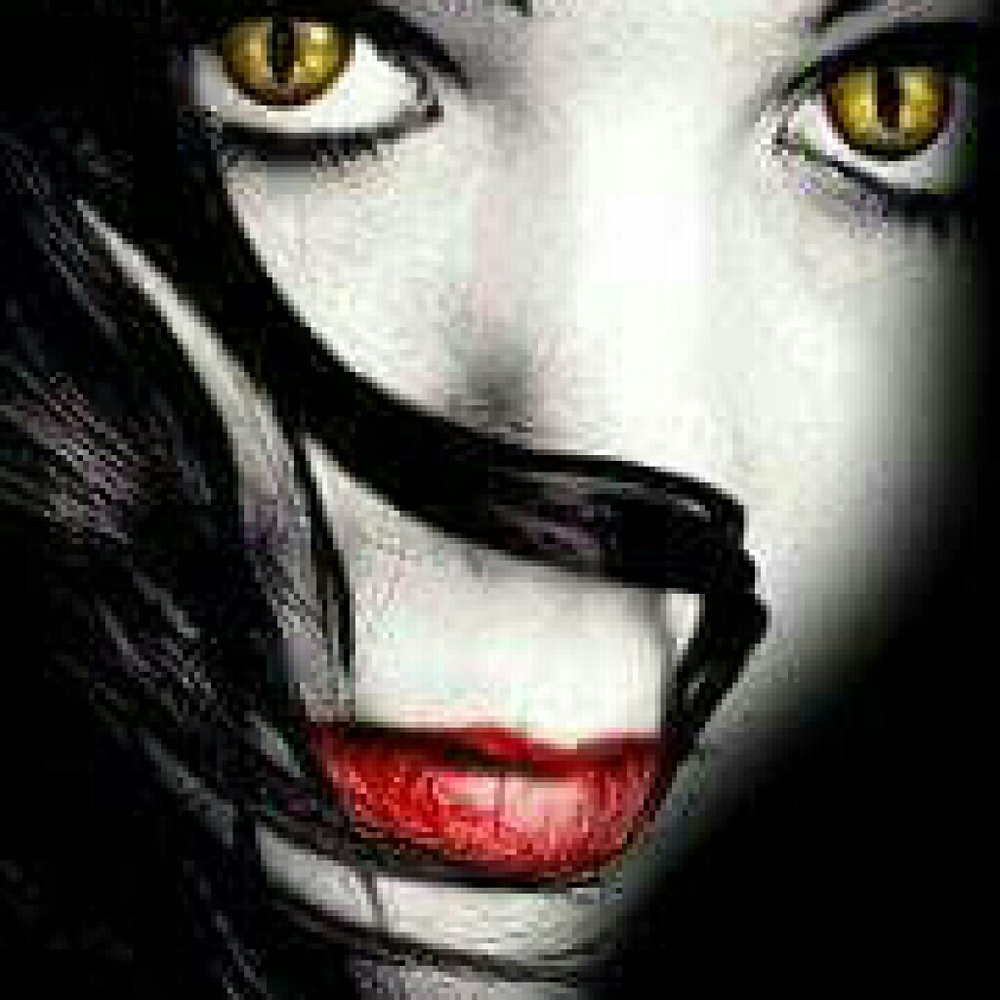 Meet your Posher, Camila