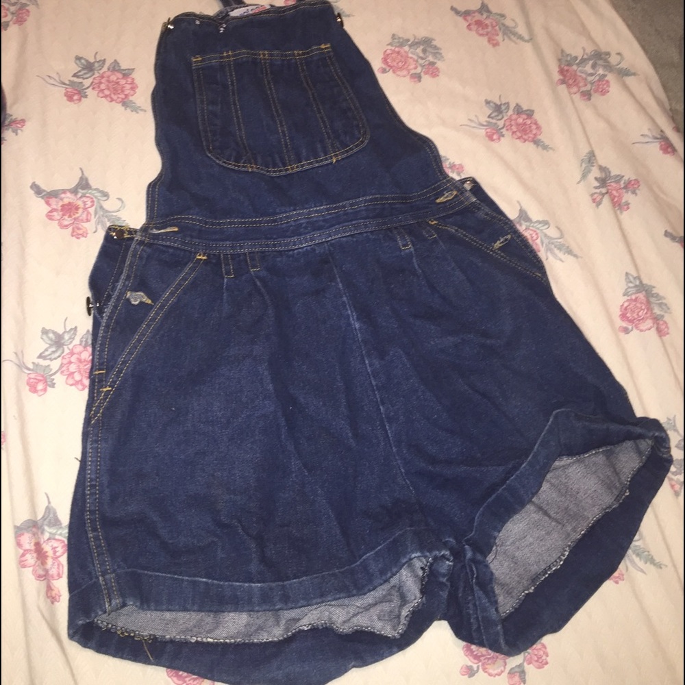 Cute vintage overall shorts!