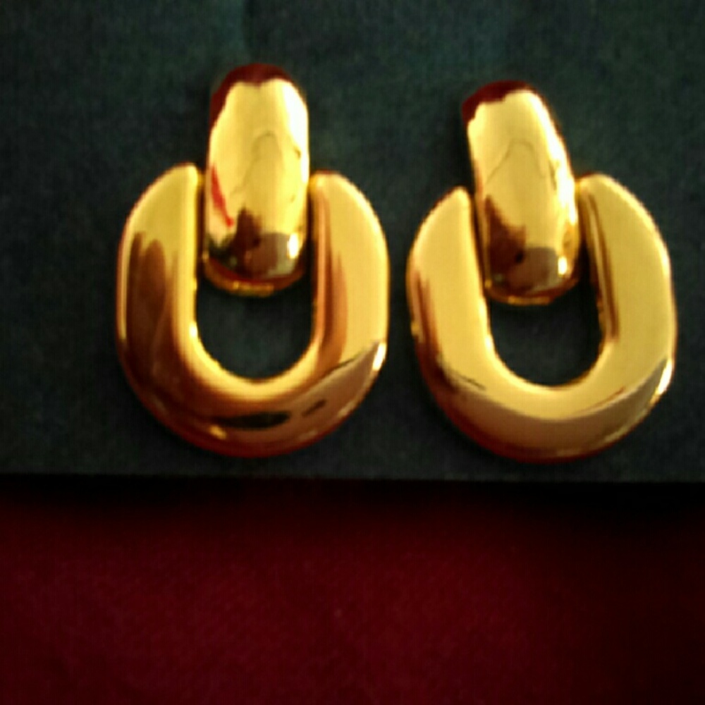 Jewelry - Picture 2 of 2