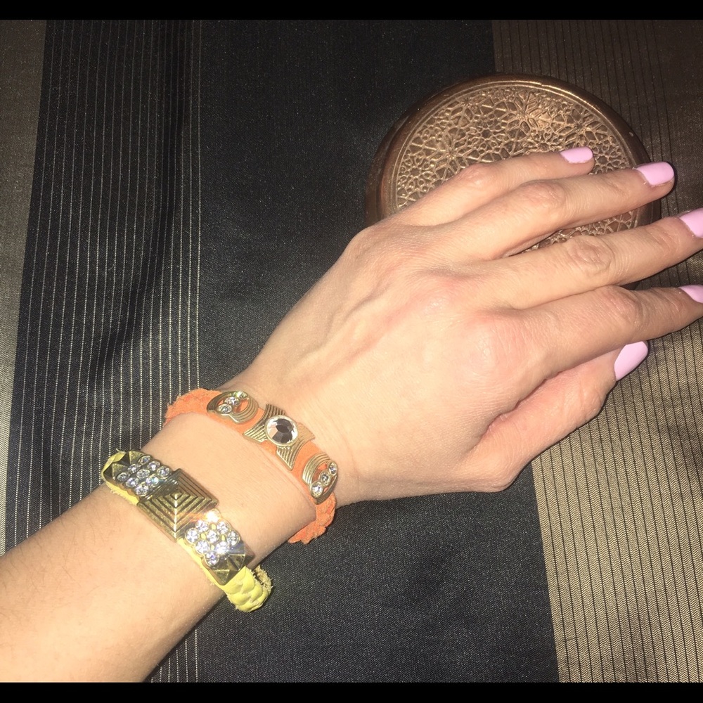 ‼️‼️2️⃣ Lia Sophia stackable bracelets !