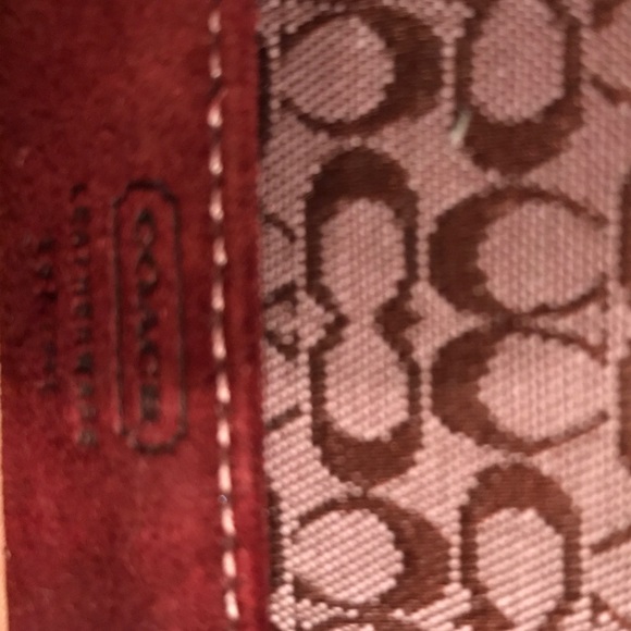 Coach wallet key chan maroon - Picture 3 of 3
