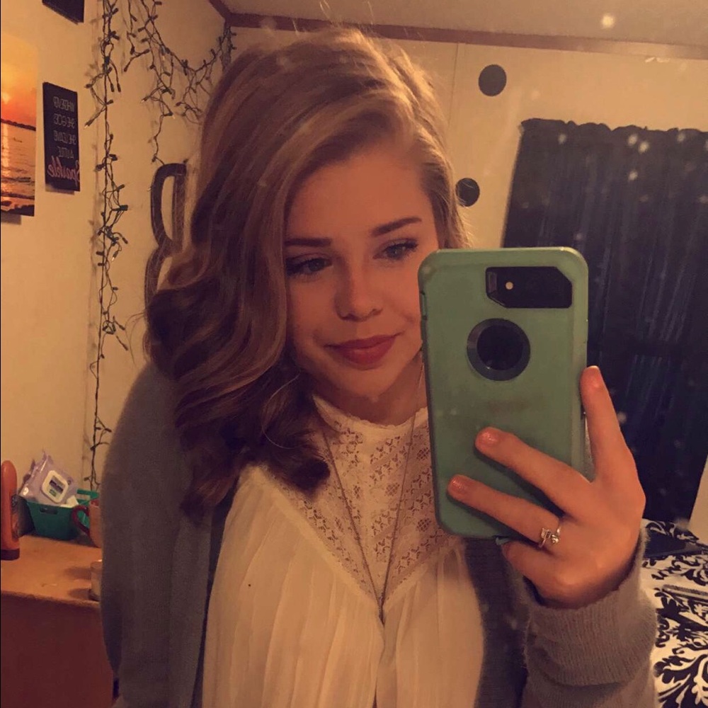 Meet your Posher, Billie