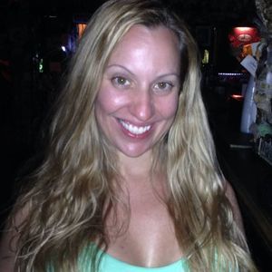 Meet your Posher, Candace