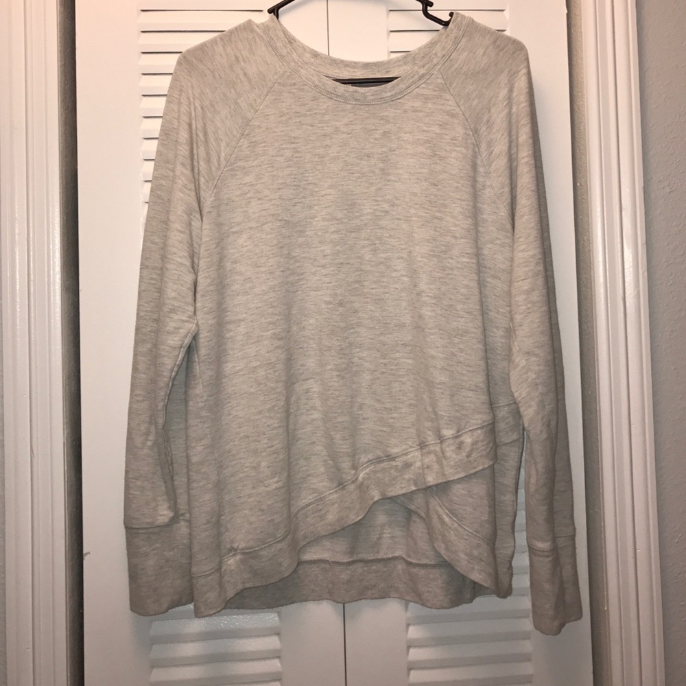 Athleta adorable sweater! Fits like a size M!