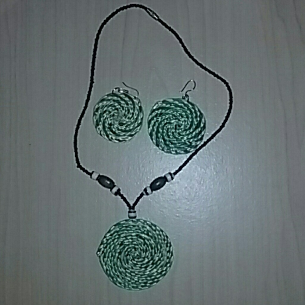 Handwoven Jewlery Set