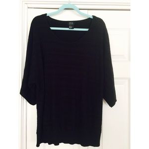 Women's size 2X black sweater.