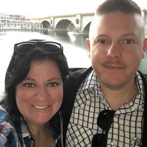 Meet your Posher, Leslie