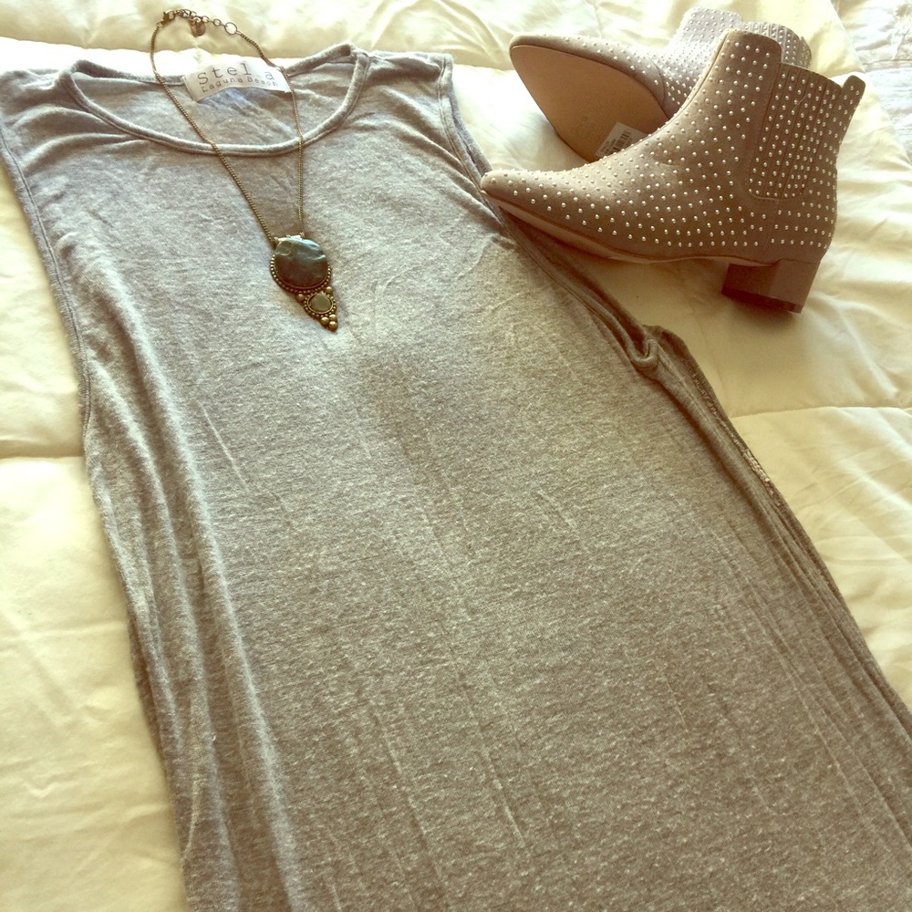 Stella long, high slit tunic.