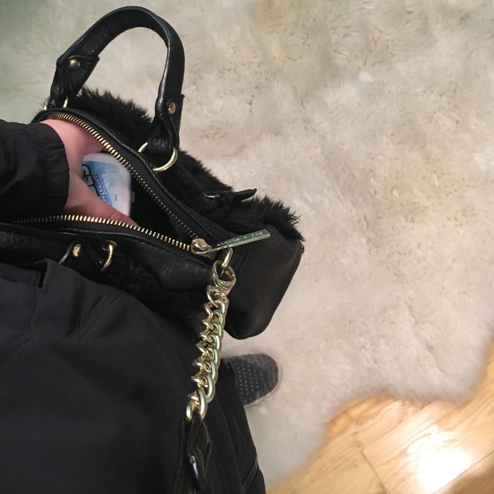 Purse - Picture 4 of 4