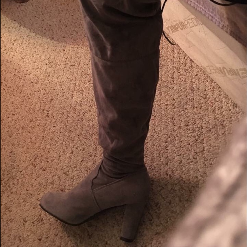 knee high heels