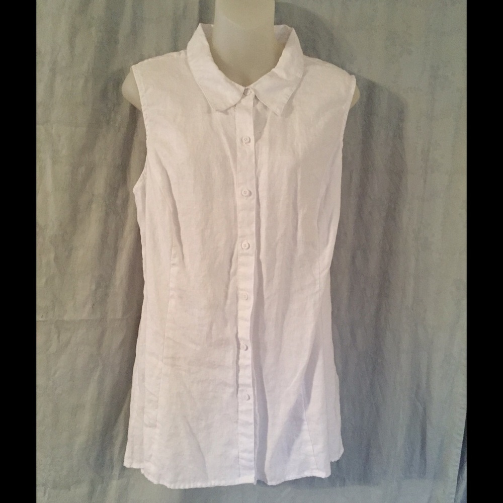 Premise sleeveless linen button down top