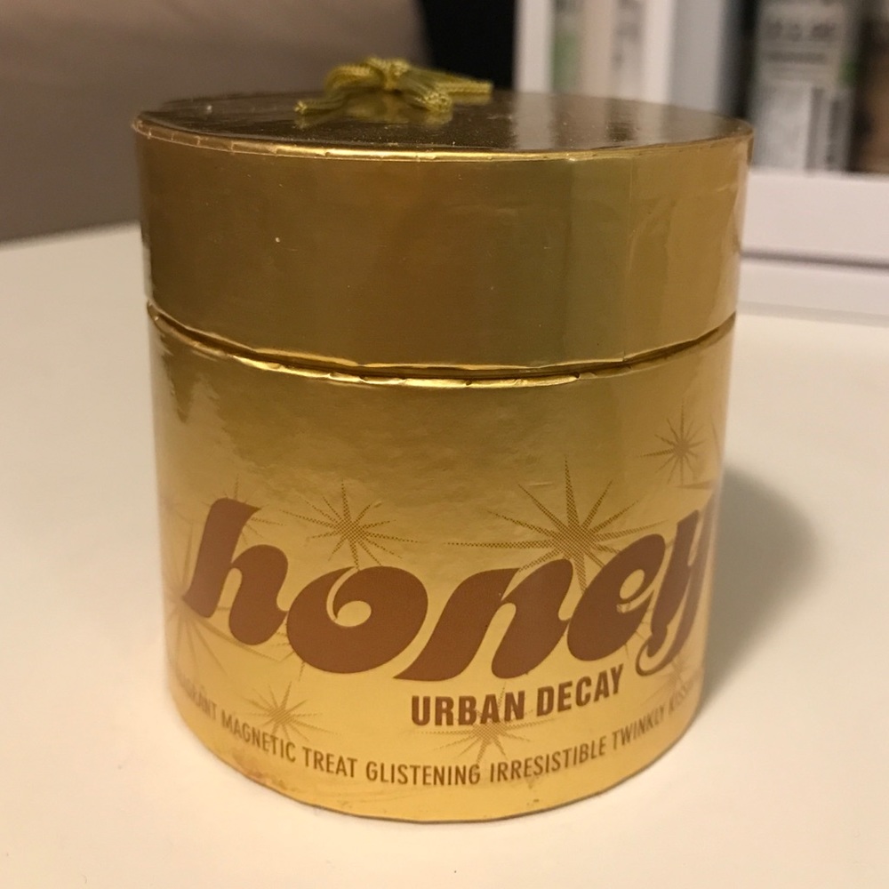 Urban Decay Body Powder