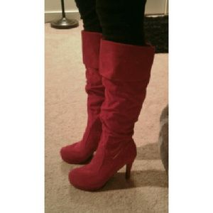 (NEW) Red Boots