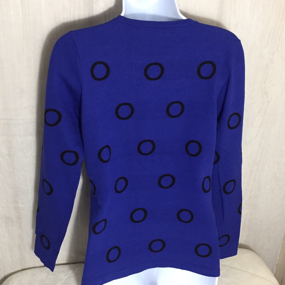 Circle Sweater in Blue - Picture 3 of 3