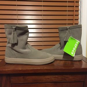 Croc Suede pullon boot