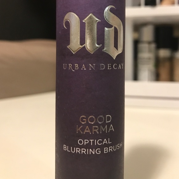 Urban decay Blurring Blush - Picture 2 of 3