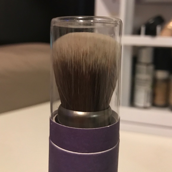 Urban decay Blurring Blush - Picture 3 of 3