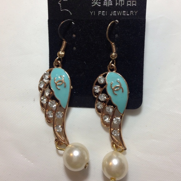Statement earrings - Picture 4 of 4