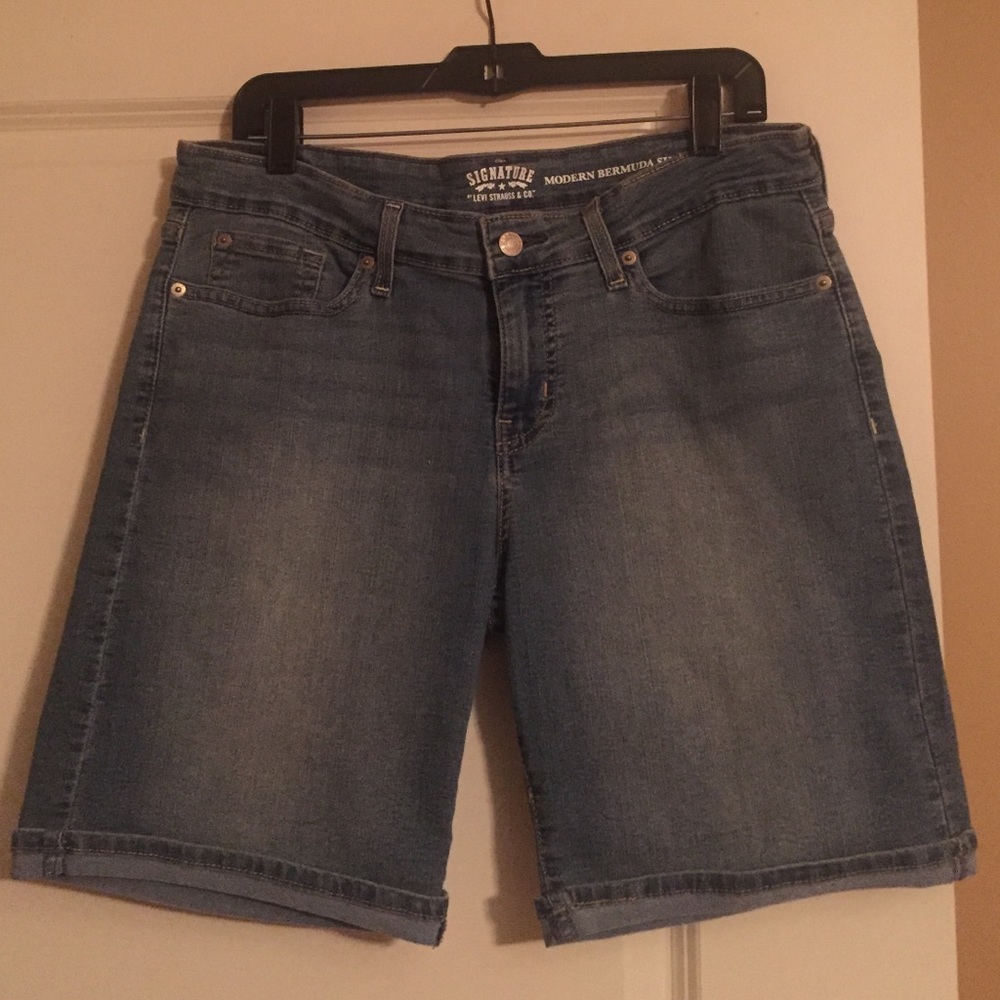 Levi's Jean Shorts with Cuff