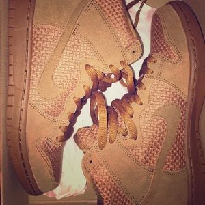 Nike Dunk High Premium SB Shoe