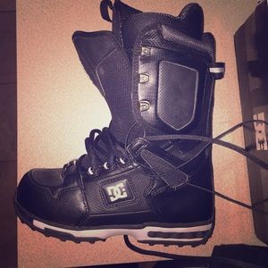 D.C. Women's Balance 301309 Size 8.5