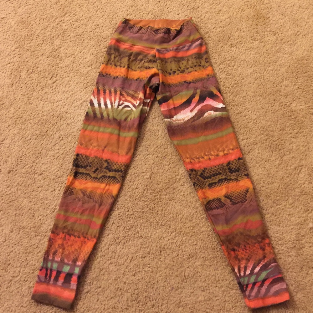 Liquido yoga leggings. Size small. Great condition
