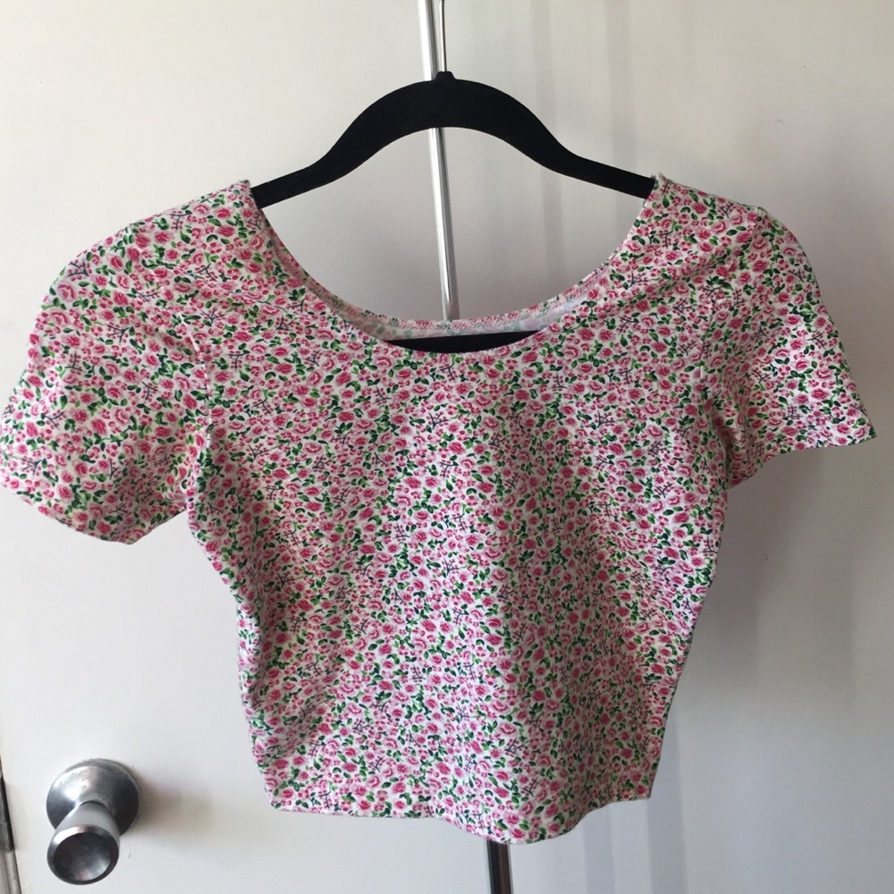 Mini pink rose floral crop top