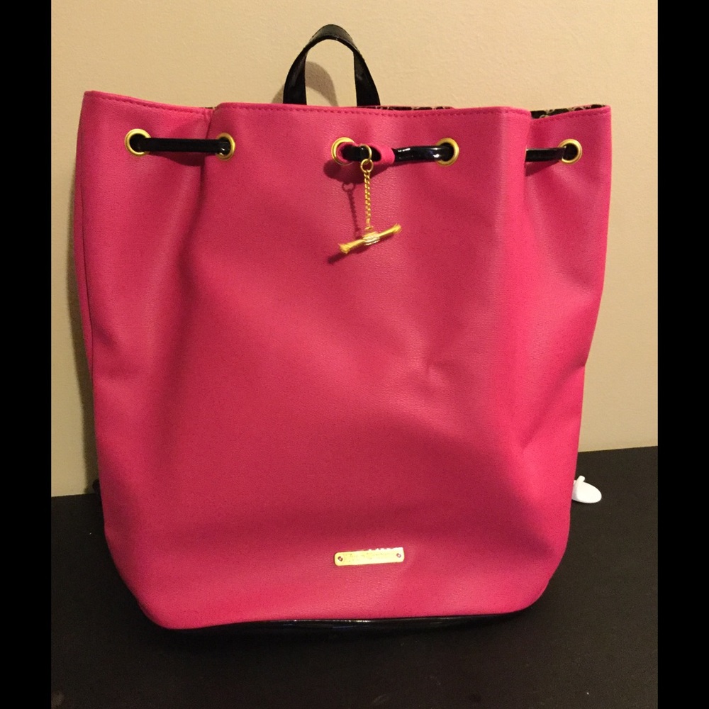 Brand new JUICY COUTURE bag