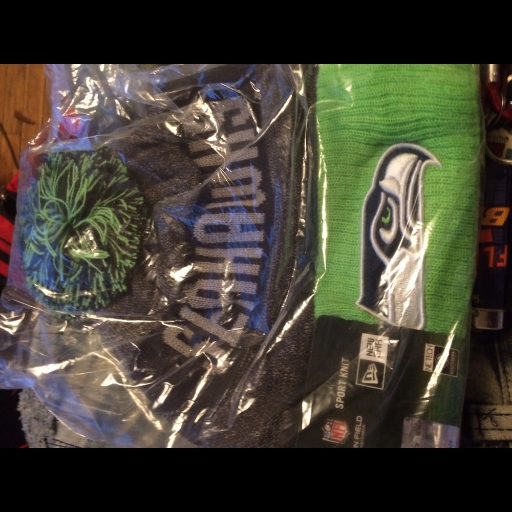 3 Pack if SeaHawks Beanies