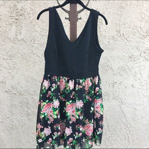 Vibe XL Black and Floral Mini Dress