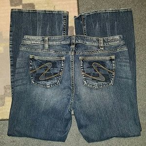 Silver Jeans, size 18/33